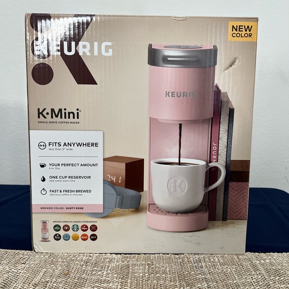 NEW Keurig Single Serve Coffee Maker Dusty Rose - Picture 3 of 4